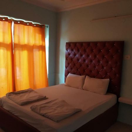 Bunk Hostel Delhi Ню Делхи Екстериор снимка