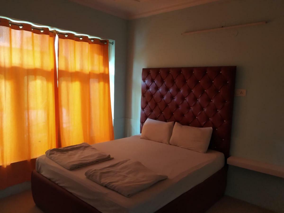Bunk Hostel Delhi Ню Делхи Екстериор снимка